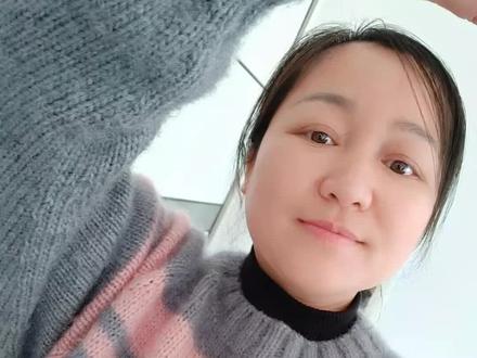 松鼠绒拼色毛衣,很暖和,很好织#从上往下织毛衣 #成人毛衣从上往下织教程