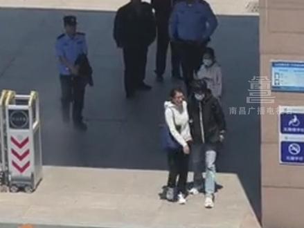 5月18日,山东烟台。姜昭鹏因救人错过职教高考,今天顺利完成语文补考,网友:你已经在更重要的考场上交了满分答卷!#姜昭鹏 #高考 #救人 #补考 #山东dou知道