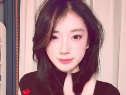 不敢回看 左顾右盼的暗自喜欢 原创@弹力猫 借鉴@小鱼西西 #猫猫摇 #转场 #短发 #小半 #抖音推广