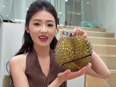 让豆包帮我选了一个榴莲 还不错 就是胡有点大 你们那边榴莲现在多少钱一斤 我买的34.8 一斤#拆盲盒 #榴莲盲盒 #豆包