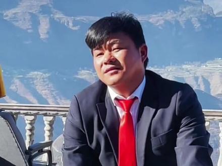 这一回老萝真的被我惹生气了,怎么哄也哄不好,你们大家快帮帮忙,给我想想办法,她为什么生我的气呢?#凉都小凉妹 #我是凉都推介官第一季 @六盘水市文化广电旅游局