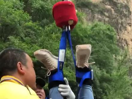 好多小伙伴问我蹦完了怎么上来 我们着是下回收的 在船上接 这就是全过程