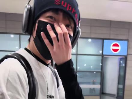 哥哥不在依赖我们算什么🤔
@Tizzy_T
#TizzyT #不再依赖哥哥算长大吗 #我的追星日常