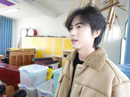 跟随@刘轩丞- 的步伐,走进大山里,用音乐陪伴乡村儿童快乐成长 #好事成真 #抖音美育未来计划 #大山里的音乐课堂