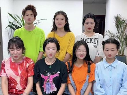 绕口令憋笑挑战,一定要看到最后哈哈哈 #憋笑挑战 #办公室游戏 #搞笑