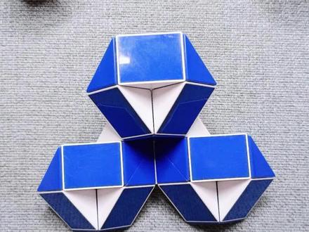 百变魔尺教程-三叶草
1分钟学会!孩子暑假的正确打开方式。
放下手机,电子产品。动手动脑,锻炼专注度,空间能力!
#亲子玩具 #益智玩具 #百变魔尺 #百变魔尺教程