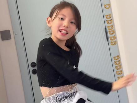 包教会手势舞教程 #qq爱手势舞 #ootd穿搭 #包教会 #手势舞教程 #骗你生女儿