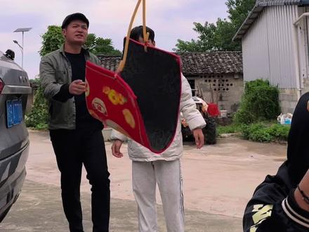 超大噼啪筒大炮你们玩过吗?#童年玩具#我的乡村生活