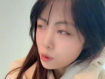 不管是手势舞还是创意变装,随便拎一个出来,都是炸街级别。 #随变AI随便玩 #随变app #潮流 #社交