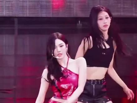 小皮裙 大波浪~#aespa #aespa演唱会 #小皮裙大波浪#宁艺卓#野狼disco