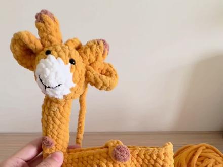 长颈鹿🦒包包教程来了😂赶紧给你家宝宝安排起来吧#钩织 #毛线编织 #编织包