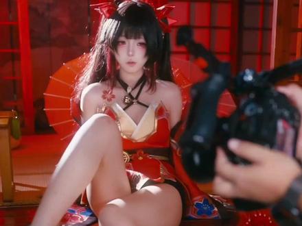 星际穿越的我试图提醒 #尾巴球球2026摄影@鱼鱼辑📷 出镜摄影@邓邓的流水账