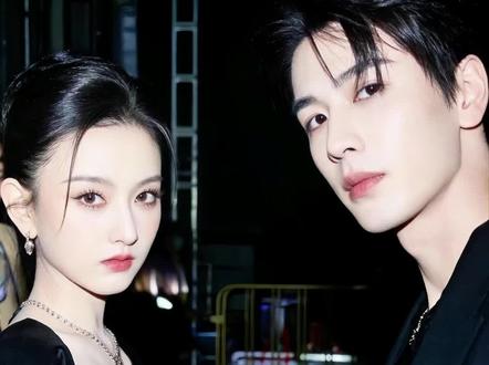 “豪门兄妹既视感 ”权威组合 #张凌赫 #宋祖儿 #微博之夜 #会火