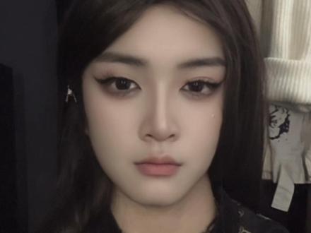 把他变高冷一点 #化妆分享 #变妆前后 #妆面记录