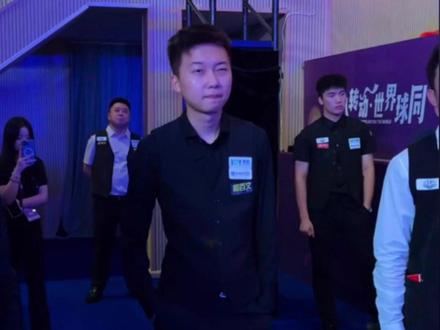 涨点球的强哥对着泰艺一顿扬言、结果被泰艺两个4连鞭翻盘!#秦利文 #张泰艺 #石家班 #乔氏大师赛