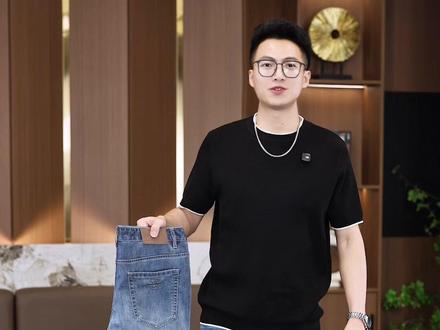 七匹狼莱赛尔桑蚕丝冰感牛仔,看得到的质感,摸得到的质量 #百搭裤子#牛仔裤#男士休闲裤#简约大气#显瘦直筒裤