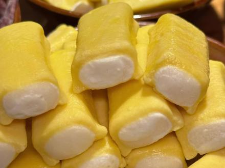 在大礼堂!!糯唧唧的麻吉烧烫火锅好好吃…#艾特你的饭搭子请你吃 #重庆美食 #重庆旅游攻略 #好吃不贵经济实惠 #妈呀太香了