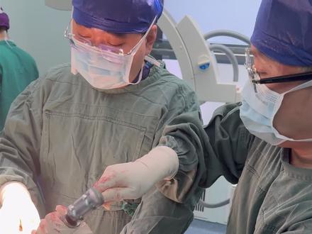 你们家乡春节下雨吗? #新年囤点专业货、#春节世界观察、 #抖出健康知识宝藏 #股骨颈骨折