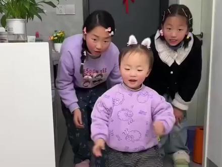 小朋友宝宝爱看的搞笑视频 #亲子互动 #育儿早教 #0到3岁儿童早教儿歌 #儿童搞笑视频