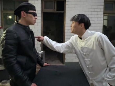 就这种发力方式看着没有似的@陈政南 #排骨汤面#古惑仔#山鸡