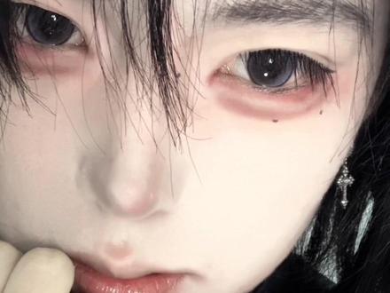 有刘海VS无刘海#分享妆容 #美瞳 #中性风#丑帅