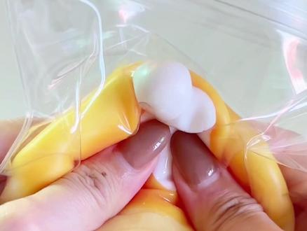 学做捏捏的第二天|今天挑战做豆乳松饼塔🥞和舒芙蕾#硅胶捏捏 #捏捏乐 #解压玩具 #解压 #脱模