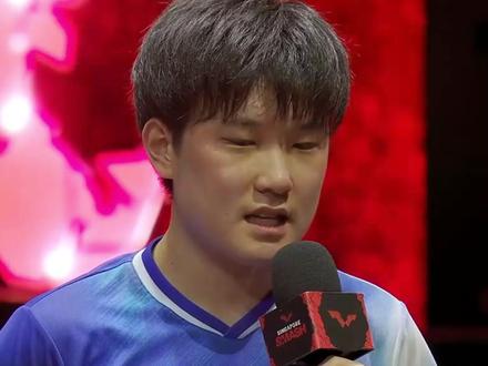 张本智和为了赢耍手段!是叫暂停又换衣服,鏖战5局才赢下陈俊崧