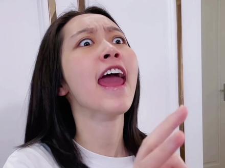 黄嘉欣:如果我没猜错的话,你们把我忘了是吧!