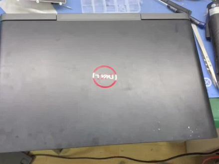 dell游匣笔记本键盘怎么更换过程,学会了何必麻烦维修师傅呢?#换键盘 #同城#电脑店日常#马鞍山完美电脑