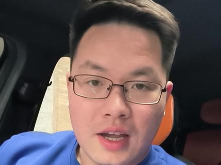 #苏超#泰州队 阿迪达斯你搞什么?泰州队贵为首届苏超冠军,新赛季球衣居然没加星⭐?