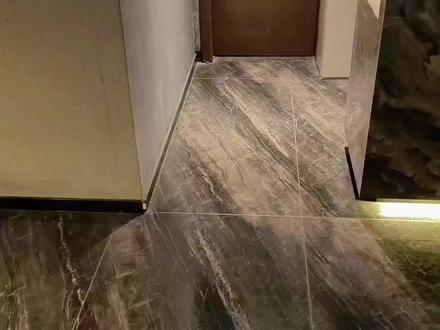 刷牙给自己刷累了哈哈哈……