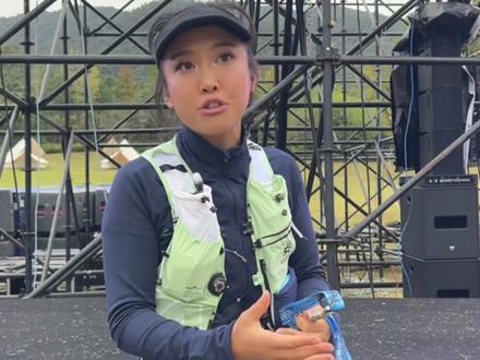 沉浸式体验人生首野 莫干山32km跑山赛
爬升1700米 5个小时完赛 荣获女子组68名
全程带着微笑跑完 很好玩下次深圳100见
#运动女孩 #享受自由 #越野跑 #莫干山 #比赛现场