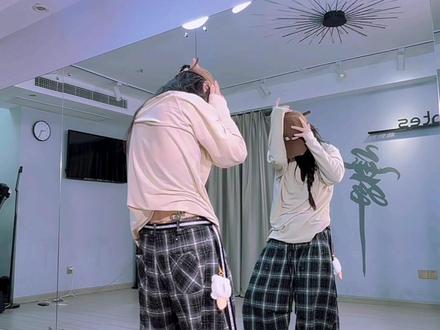 撩拨到你了么?#全网都在跳小爱吻痕舞 #第三个吻痕 #倩酱编舞 #保姆级教程 #分解教学