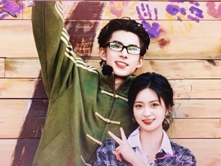 你俩看在我的面子上快和好行不#沈月 #王鹤棣 #娱乐