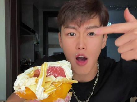 此人吃商极高! #美食 #甜品 #减肥 #减脂期