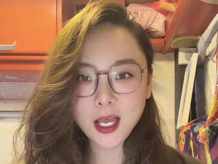 看了这个视频是总结的#蓝眼泪最全攻略,我保证你看到最后可以追到#蓝眼泪,它一共有五个等级,据说追到最高等级的朋友上辈子一定拯救了银河系#荧光海