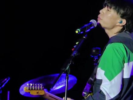 赵雷:一只远离世俗的刺猬🦔
#赵雷 #摇滚 #音乐现场 #live