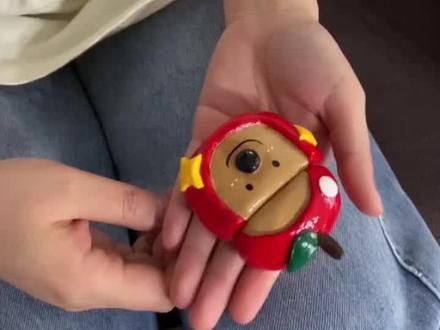 关于如何把硬壳耳机壳取下来的方法
#手工diy #取耳机壳 #原创