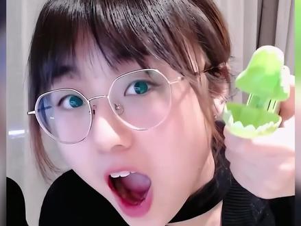 女棋手战绩2胜16负却吹了一辈子,就因为她赢的人都是世界第一 #战鹰 #搞笑 #离谱 #整活