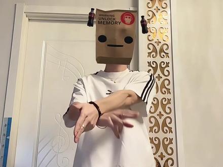 今天真有腹肌@小豆浆 #男生穿搭 #男女同款穿搭 #潮男 #蟹二摇