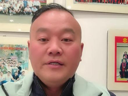 老家项城三店一男孩,03年属羊23岁
身高1米8,身材壮实稳重,性格踏实靠谱。
父母是做生意的;就是做礼品劳保方面的,另外在项城经营200多平品牌加盟早餐店,男孩负责亲力亲为看店打理,收入稳定、踏实肯干,有车有房
择偶期望,寻找项城及周边身高165左右或者以上年龄相仿,善良懂事、温柔顾家、三观正的女孩,真心奔着结婚相处,踏实过日子的,有符合标准的大家可以评论区里把基本情况说下,父母都可以看到得,你们也可以去对接,非诚勿扰,再会