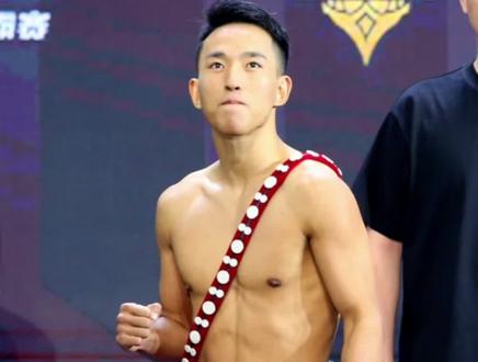 愿你历尽千帆 归来仍是少年!
彝历新年 库史木萨 孜莫格尼
@DOU+小助手 #彝族 #mma综合格斗#吉牛史约