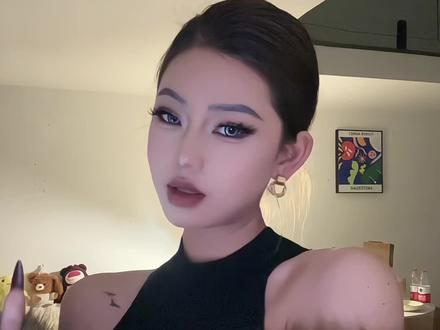 不敢带你回云南,怕你不吃玉米饭 #云南方言 #撒西不理哒呐 #轻欧美 #御姐