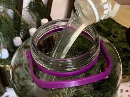 自制育发液 自制育发液教程来啦,家人们赶紧学起来吧#生发 #白转黑 #草本养发#自制育发液