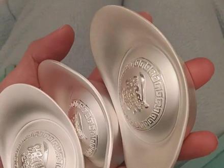 国际银价,突破历史性关口,2026年上涨幅度均已超过40%,分析人士提醒:鉴于白银价格的波动性,这波上涨行情伴随一定风险#白银