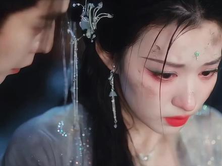 庾晚音被端王抱着!求救谢永儿无果。#成何体统