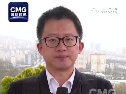 伊朗军方今天(3月25日)宣布发射巡航导弹打击美国“亚伯拉罕·林肯”号航母,并对备受外界关注的“美伊是否举行谈判”予以否认。(来源:国际时讯)#总台记者在前线