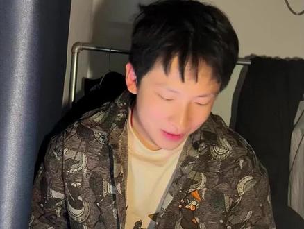 翻牌子后宫争宠大乱斗,豆包千问元宝#后宫争宠 #ai#豆包