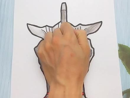 用手掌放在普通纸,手绘捷德奥特曼刚燃形态,简单又帅气的手势图