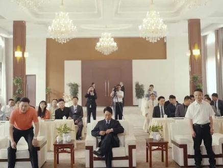 被嘲异想天开他亮王牌 #流风拾烬辨前尘2 #小明爱说剧 #好剧推荐